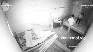 Chồng đưa vợ đi chữa hiến muộn