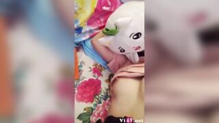 PHÁ TRINH EM VK MỚI LỚN 2K10 TẠI PHÒNG TRỌ TRÊN HÀ NỘI ĐẦY ĐAU ĐỚN