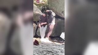 Vl cặp đôi lên núi địt nhau tìm cảm giác mới lạ