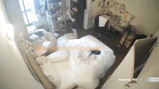 Hack cam phòng ngủ quay lén em học sinh mới lớn thay đồ p2