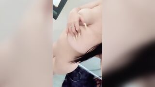 Bảo Trân 2kar4 vú bự xinh đẹp quay video nude khỏa thân cho a xem