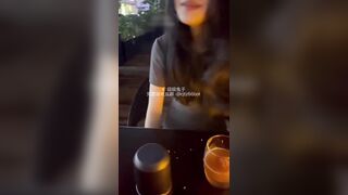 Gặp em gái ở ngoài quán ăn mang về nhà cùng thằng bạn địt chung dâm đãng kích thích
