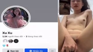 Em nứng điên rồi anh vẫn bắt em tự làm