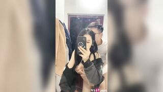 Chịch bé sinh viên cực phẩm trước gương em quay lại video làm kỷ niệm