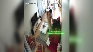 Hack Camera Nứng Quá Đè Vợ Dâm Ra Địt Ở Phòng Khách