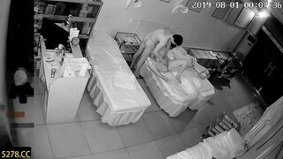 Hack cam vợ chồng chịch nhau em con gái còn phải nứng