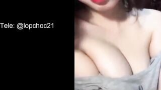 Eg thích show vú trên mạng vô tình đăng luôn cảnh địt nhau cùng chồng người ta