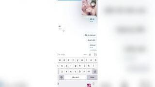 Chat sex với bé sinh viên dụ bé đái ra ly rồi uống luôn