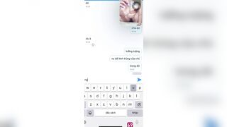 Chat sex với bé sinh viên dụ bé đái ra ly rồi uống luôn
