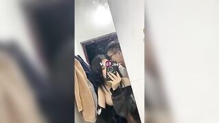 Bé sinh viên cực phẩm chịch trước gương em còn chủ động quay phim làm kỷ niệm
