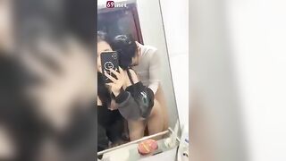 Bé sinh viên cực phẩm chịch trước gương em còn chủ động quay phim làm kỷ niệm