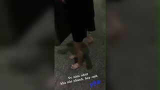 Giúp người lạ Bê đồ, Được Bóp Vú em rủ về phòng djt Nhau ko bao xuất tinh
