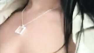 Ở chuồng thủ dâm trên xe ôtô đi khắp nơi