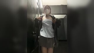 idol lami_mi Stripchat thủ dâm public ở quán cafe - phần 39