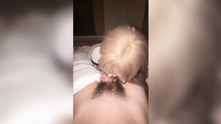 Gái xinh cosplay bú cu xinh gái