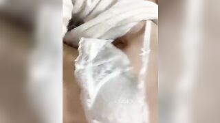 Em gái xinh dâm tự quay khoe hàng gạ địt
