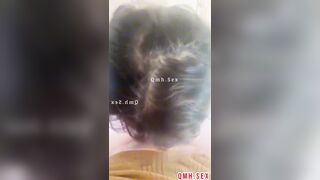 HỮU DUYÊN BÚ LỒN EM TRÊN Ô TÔ SÉT ĐÁNH CŨNG KHÔNG NHẢ