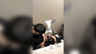 Học sinh trung quốc học nhóm thế này đây 😂