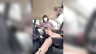 Hẹn hò , chịch em gái loli nhật trên xe oto