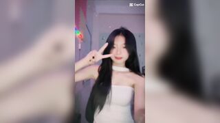 Bé ơi từ từ