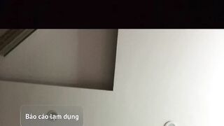 em gái ome vú hồng thủ dâm