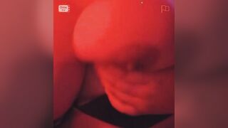 Gái 18 vú khủng khát tình trên ometv