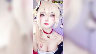 Gái dâm thích cosplay vú to lồn múp thủ dâm khoe hàng dâm đãng kích thích