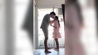 Hot Trend Tắt Đèn cùng 2 cậu cháu