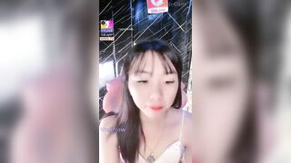 QQLive MunK4 xinh tươi dâm dục banh háng dùng sextoy tự sướng