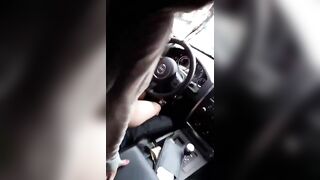 Vừa lái xe vừa địt nhau phê quá