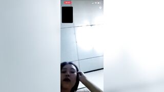 Gạ được gái đâm móc lồn qua call cho xem