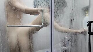 Nện em bồ nhí trong nhà tắm