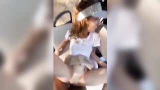 Tây đen cu to dâm lút cán e girl xinh da trắng khi lái xe đi dạo trong công viên