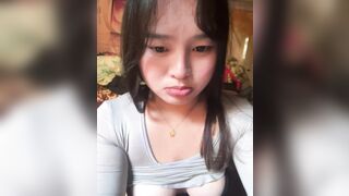 Gái dâm chubby  vú to mông bư khoe hàng kiếm tiền