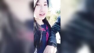 Em rau vừa đi dạo vừa ga trai lạ địt nhau ngoài công viên dâm đãng kích thích