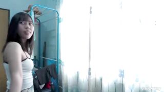Đi làm để con gái ở nhà với con riêng ck,hai đứa nó địt nhau luôn trong phòng ngủ