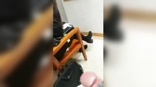 Đang học thấy đứa bạn xinh lên cơn nứng sục luôn