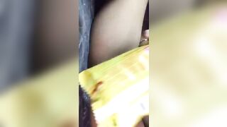 em gái lấy kem lạnh bỏ lên bím thử cảm giác mới lạ🤓🤓💦💦