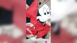 Chịch em sướng chưa kịp rên thì anh đã rút ra xuất hết tinh lên mặt em