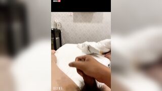 EM MẶC VÁY LỌT KHE NỨNG QUÁ XUẤT TRONG VÀO LỒN EM NHẦY NHỤA