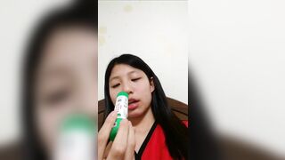 Gái mới lớn giả bú cặc thủ dâm quay cho trai xem