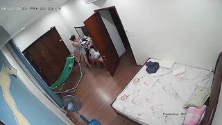 Hack cam nhìn chị gái thay đồ ở chuồng cảm giác nhìn lén lút hưng phấn thật