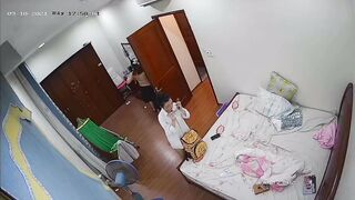 Hack cam nhìn nhiều chị em thay đồ 1 lúc cảm giác hưng phấn tăng gấp đôi