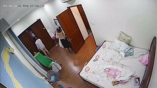 Hack cam nhìn nhiều chị em thay đồ 1 lúc cảm giác hưng phấn tăng gấp đôi