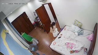 Hack cam nhìn nhiều chị em thay đồ 1 lúc cảm giác hưng phấn tăng gấp đôi