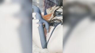 Gái lồn múp thủ dâm sướng chảy nước