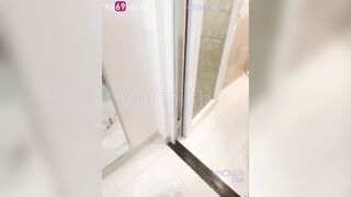 Em gái nhỏ xinh vú to cực phẩm chịch trước gương em còn chủ động quay phim - Sex Việt