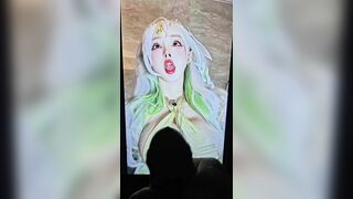 Bắn tinh lên gái cosplay