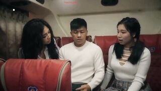 Đụ tập thể trên chuyến xe bus công cộng