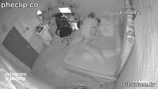 Hack cam quay lén cặp vợ chồng trẻ đụ nhau cả ngày,đg đánh cờ cũng đụ vợ rên cực dâm